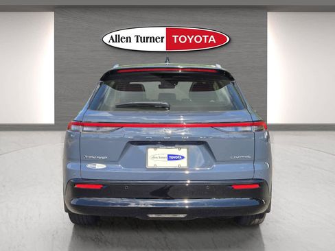 Used 2025 Toyota Crown Signia w/ Advanced Technology Package AWD/4WD image 6