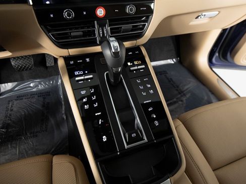 New 2026 Porsche Macan S image 27