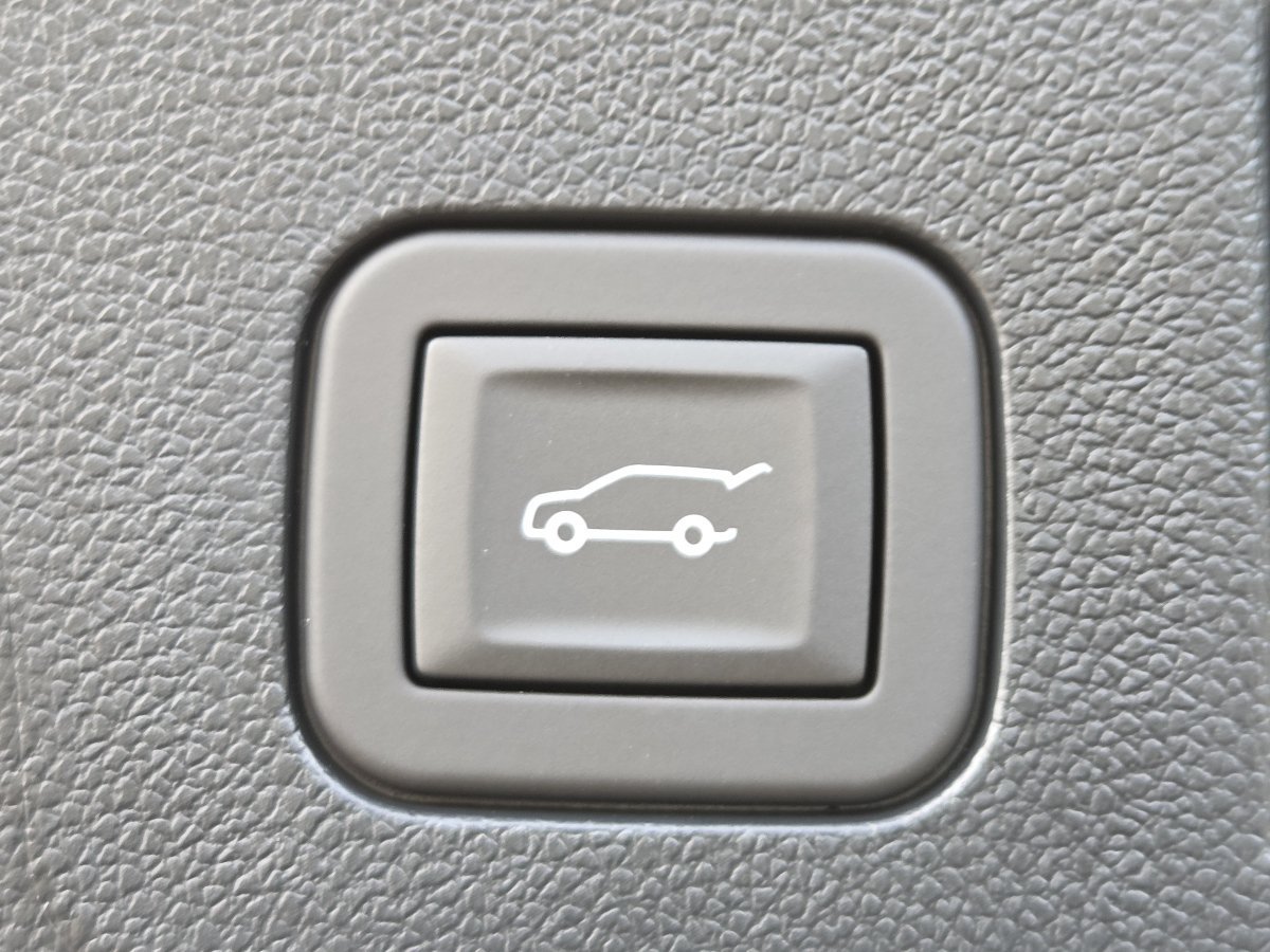 New 2027 Chevrolet Equinox LT w/ Convenience Package II AWD/4WD image 25