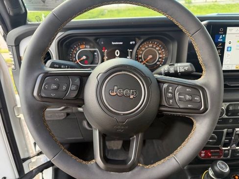 Used 2024 Jeep Wrangler Unlimited Sport AWD/4WD image 23