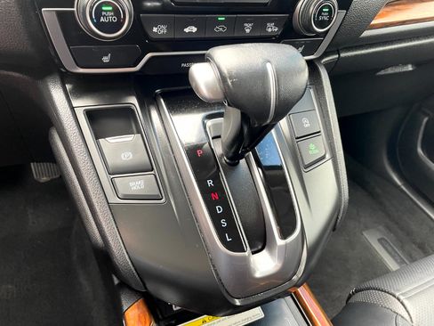 Used 2021 Honda CR-V Touring image 17