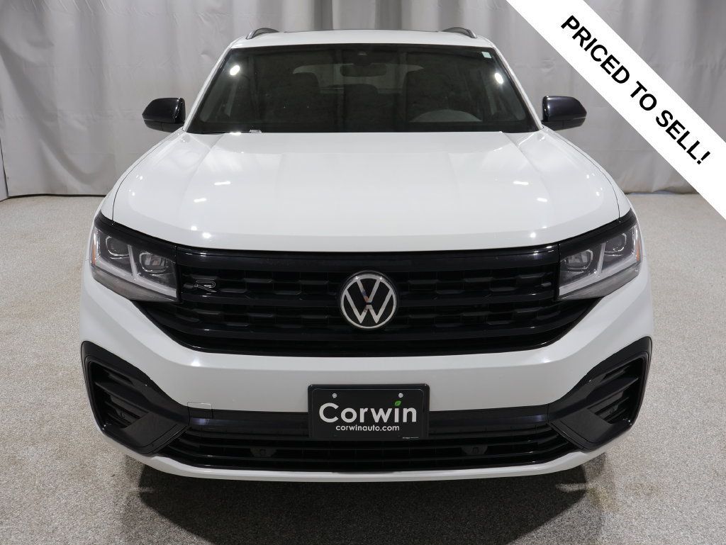 Used 2022 Volkswagen Atlas Cross Sport SEL R-Line AWD/4WD image 2