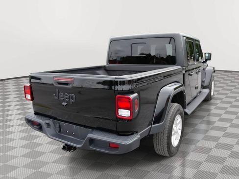 Used 2022 Jeep Gladiator Sport AWD/4WD image 5