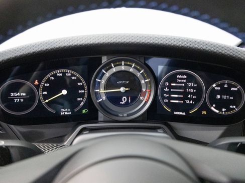 Certified 2022 Porsche 911 GT3 RWD image 25