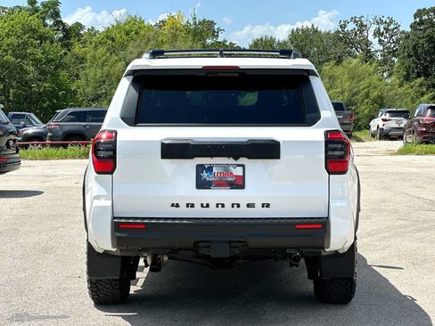 Used 2026 Toyota 4Runner SR5 AWD/4WD image 14