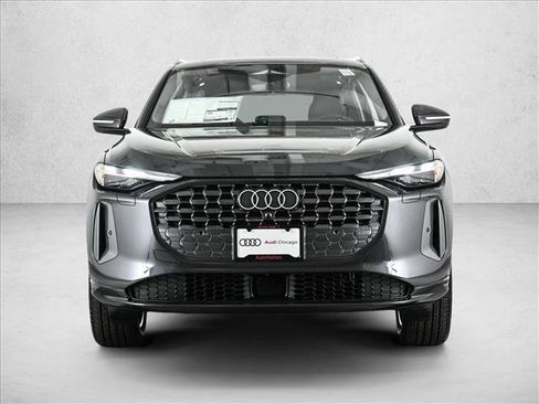 Certified 2025 Audi Q5 Premium w/ Convenience Package AWD/4WD image 2