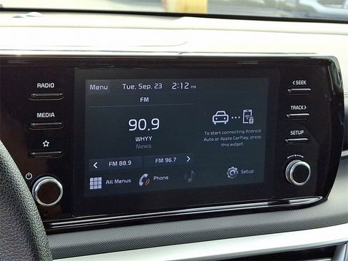 Used 2023 Kia K5 LXS image 17