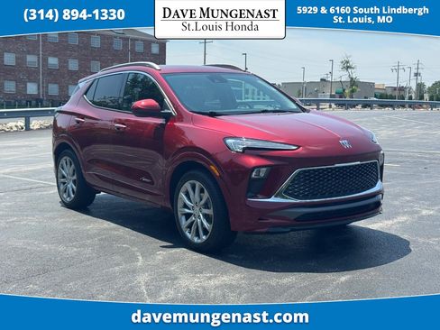 Used 2024 Buick Encore GX Avenir w/ Avenir Convenience Package FWD image 1