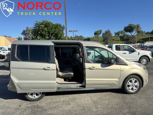 Used 2015 Ford Transit Connect XLT image 4