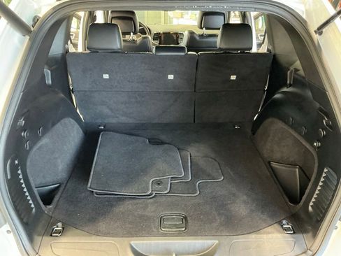 Used 2020 Jeep Grand Cherokee Limited image 19