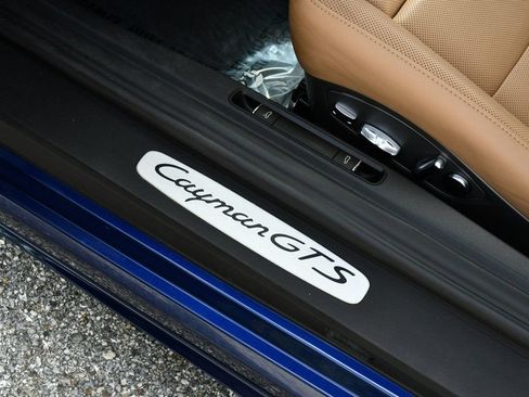 Used 2022 Porsche 718 Cayman GTS RWD image 60