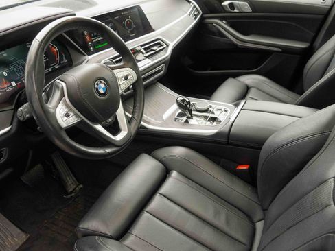 Certified 2022 BMW X7 xDrive40i w/ Premium Package image 9