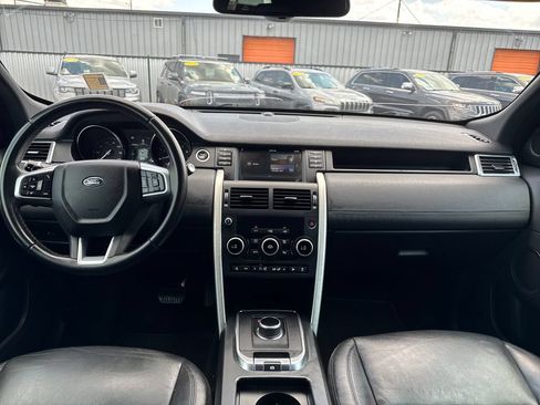Used 2019 Land Rover Discovery Sport SE AWD/4WD image 12