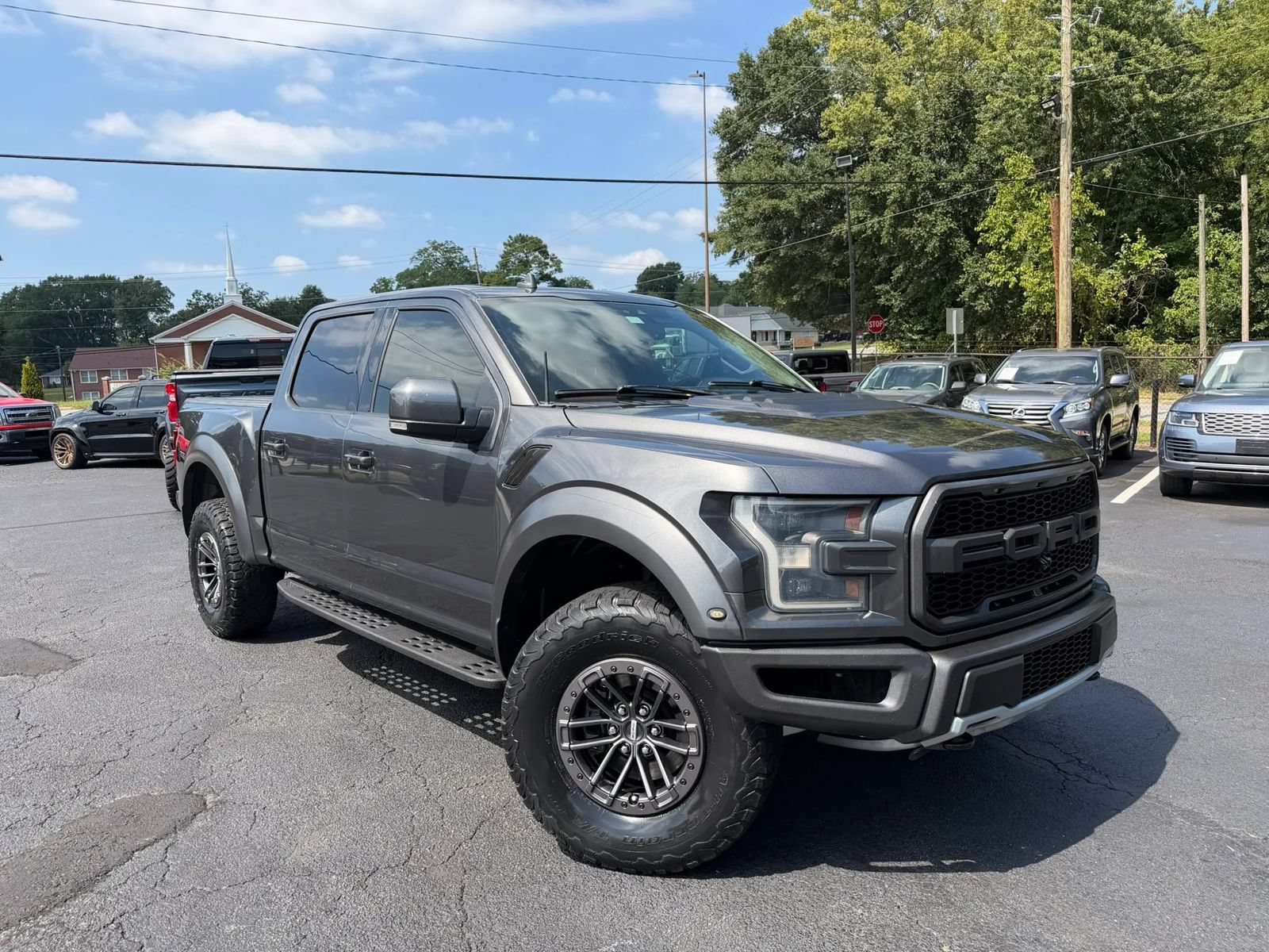 Used 2019 Ford F150 Raptor w/ Equipment Group 802A Luxury AWD/4WD image 2
