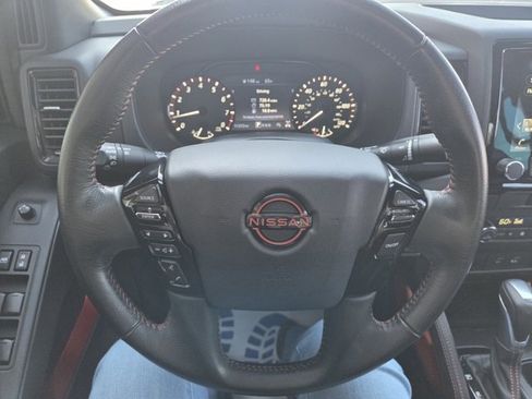 Used 2024 Nissan Frontier PRO-4X w/ Off-Road Protection Package image 9