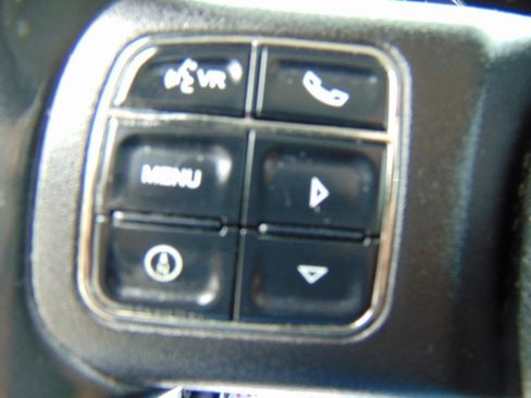 Used 2012 Ford F150 XLT w/ XLT Chrome Pkg AWD/4WD image 11