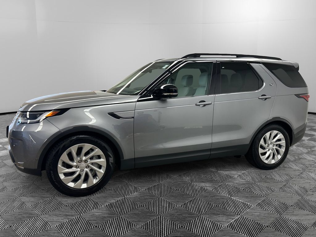 Used 2026 Land Rover Discovery S AWD/4WD image 2