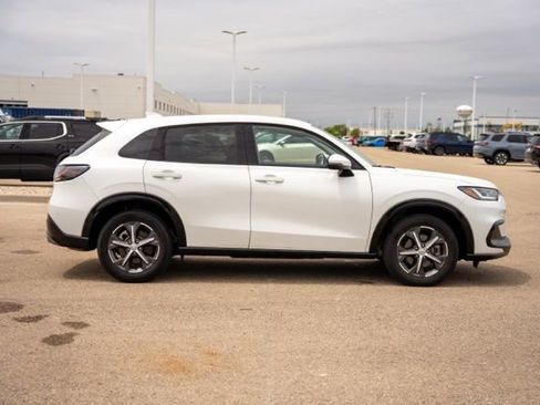 Used 2024 Honda HR-V EX-L image 8