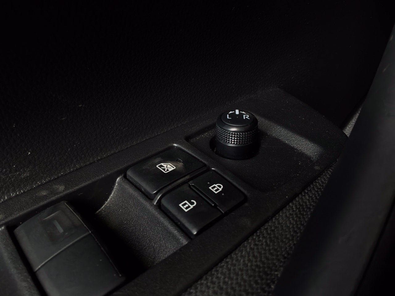 Used 2026 Toyota Corolla LE FWD image 23