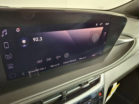 Used 2024 Buick Envista Avenir image 19