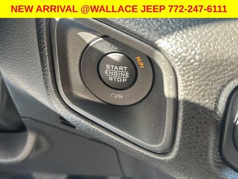 Certified 2025 Jeep Wrangler Sport AWD/4WD image 18