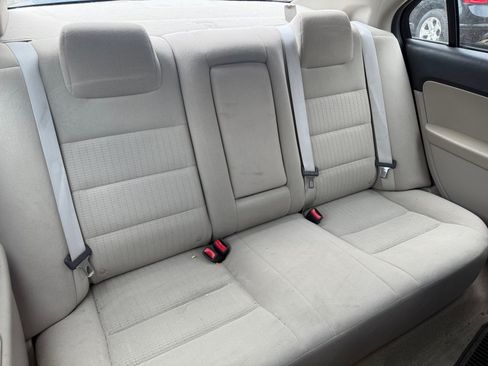 Used 2009 Ford Fusion SE FWD image 18