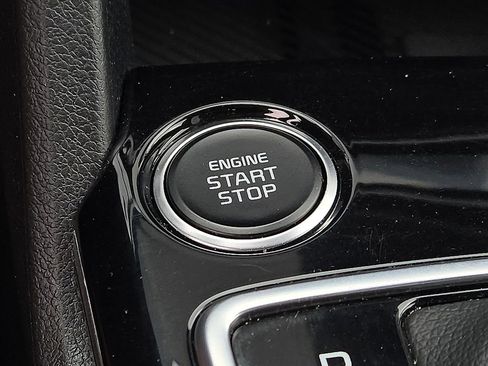 Used 2024 Kia Sportage EX FWD image 15