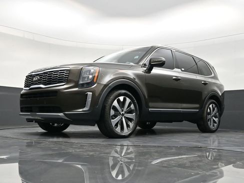 Used 2021 Kia Telluride EX w/ EX Premium Package FWD image 20
