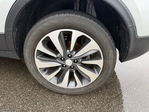 Used 2022 Buick Encore Preferred w/ Safety Package image 8