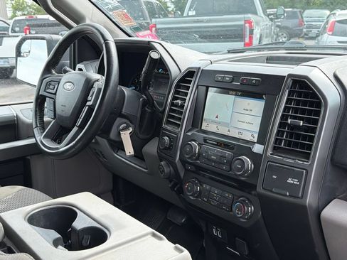 Used 2018 Ford F150 XLT w/ Equipment Group 302A Luxury AWD/4WD image 18
