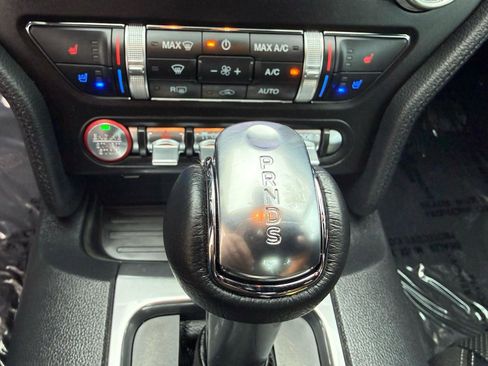 Used 2022 Ford Mustang GT Premium w/ GT Performance Package RWD image 27