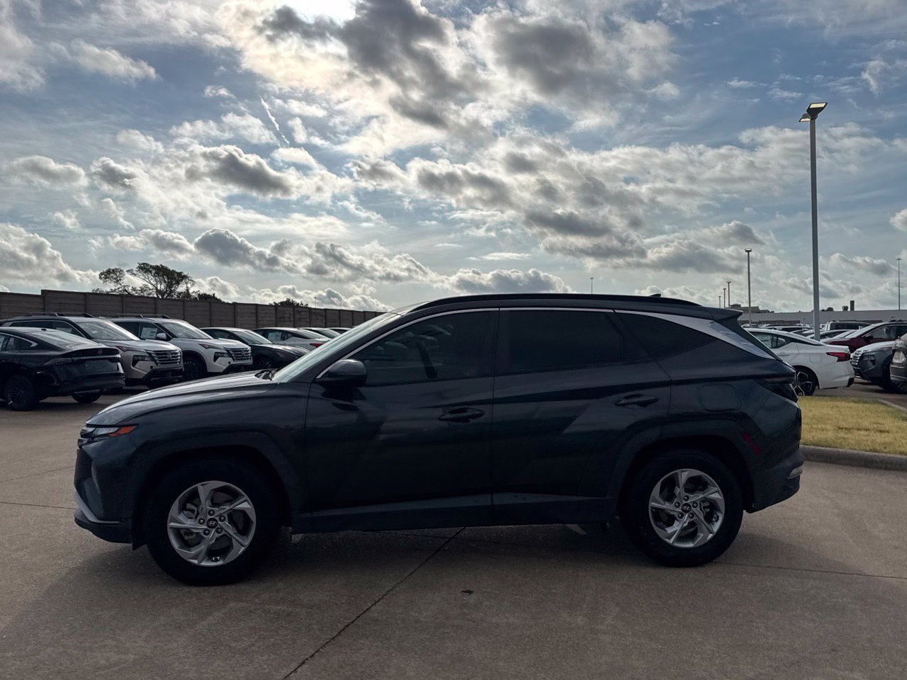 Used 2023 Hyundai Tucson SEL FWD image 13