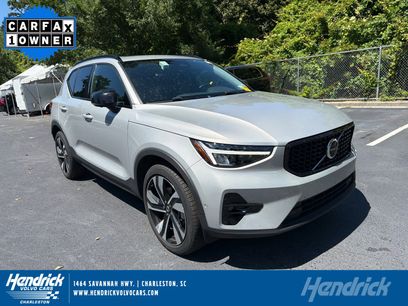 Used 2025 Volvo XC40 B5 Plus