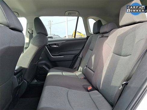 Used 2025 Toyota RAV4 XLE image 10