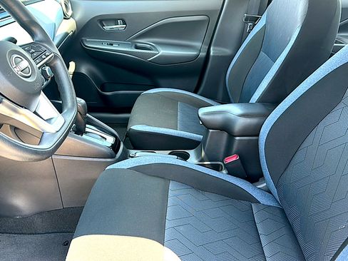 Used 2025 Nissan Versa SV w/ Trunk Package FWD image 6