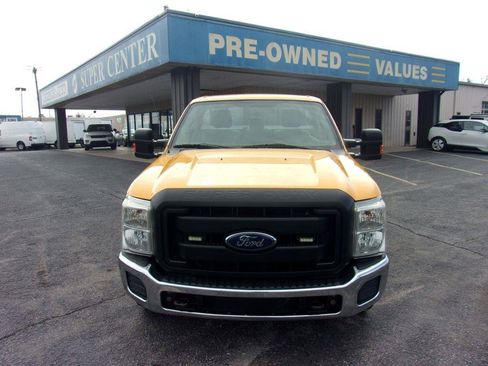 Used 2013 Ford F250 XL w/ PWR Equipment Group RWD image 2