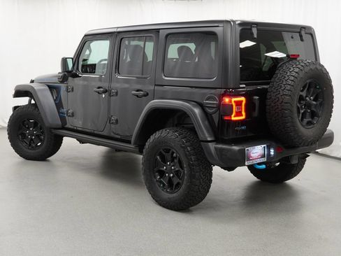 Used 2023 Jeep Wrangler Unlimited Rubicon 4xe AWD/4WD image 15
