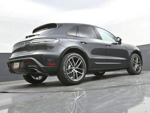 New 2025 Porsche Macan image 34