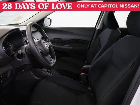 New 2025 Nissan Kicks Play S image 10