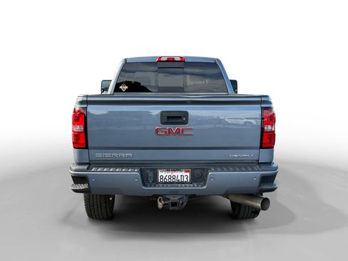 Used 2016 GMC Sierra 2500 Denali image 4