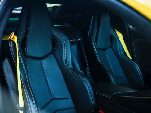 Used 2025 Chevrolet Corvette Z06 RWD image 30
