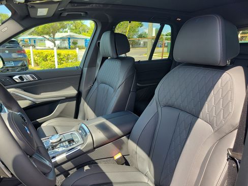 New 2026 BMW X5 xDrive40i w/ Executive Package AWD/4WD image 17