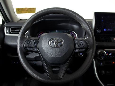 Used 2024 Toyota RAV4 XLE w/ Convenience Package image 27