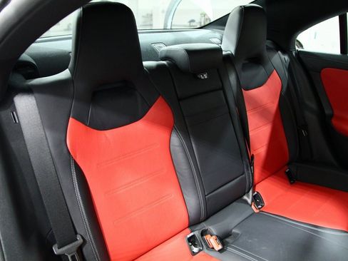 Used 2023 Mercedes-Benz CLA 250 4MATIC image 26