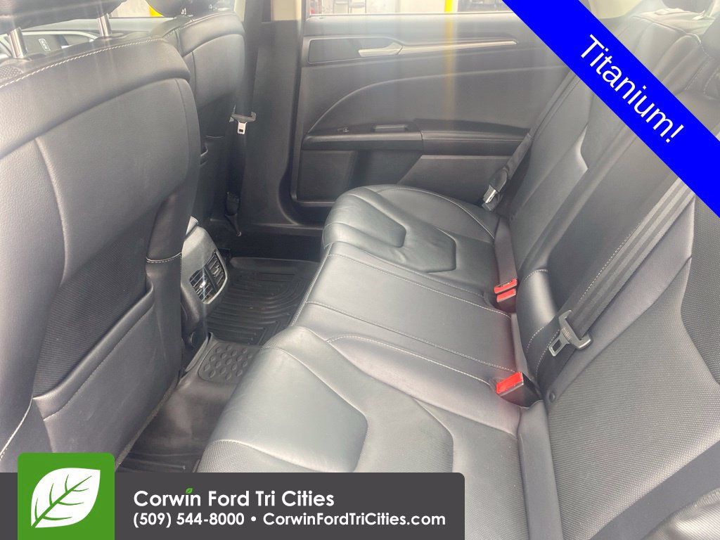 Used 2019 Ford Fusion Titanium AWD/4WD image 8