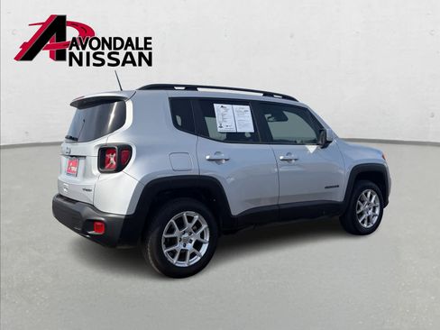 Used 2019 Jeep Renegade Latitude w/ Popular Equipment Group image 6