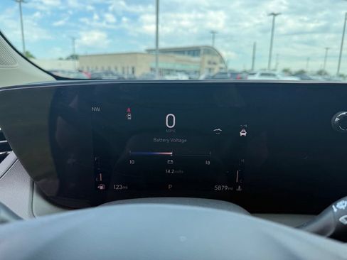 Used 2024 Buick Encore GX Avenir w/ Avenir Technology Package AWD/4WD image 23