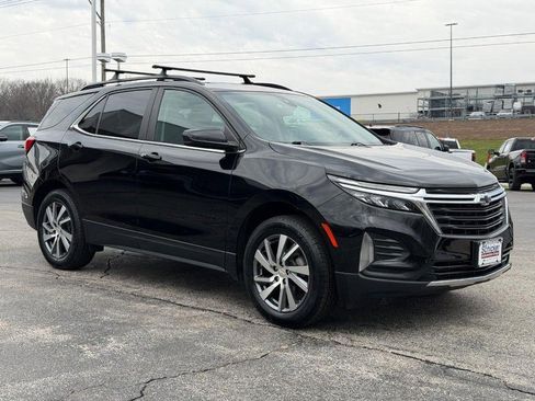 Used 2022 Chevrolet Equinox LT image 2