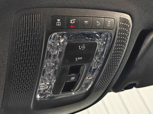 Used 2022 Mercedes-Benz GLE 350 4MATIC image 11