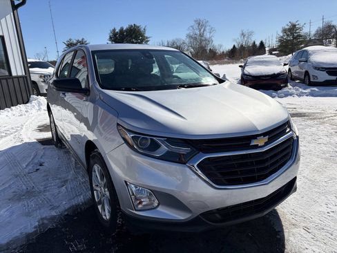 Used 2020 Chevrolet Equinox LS image 4